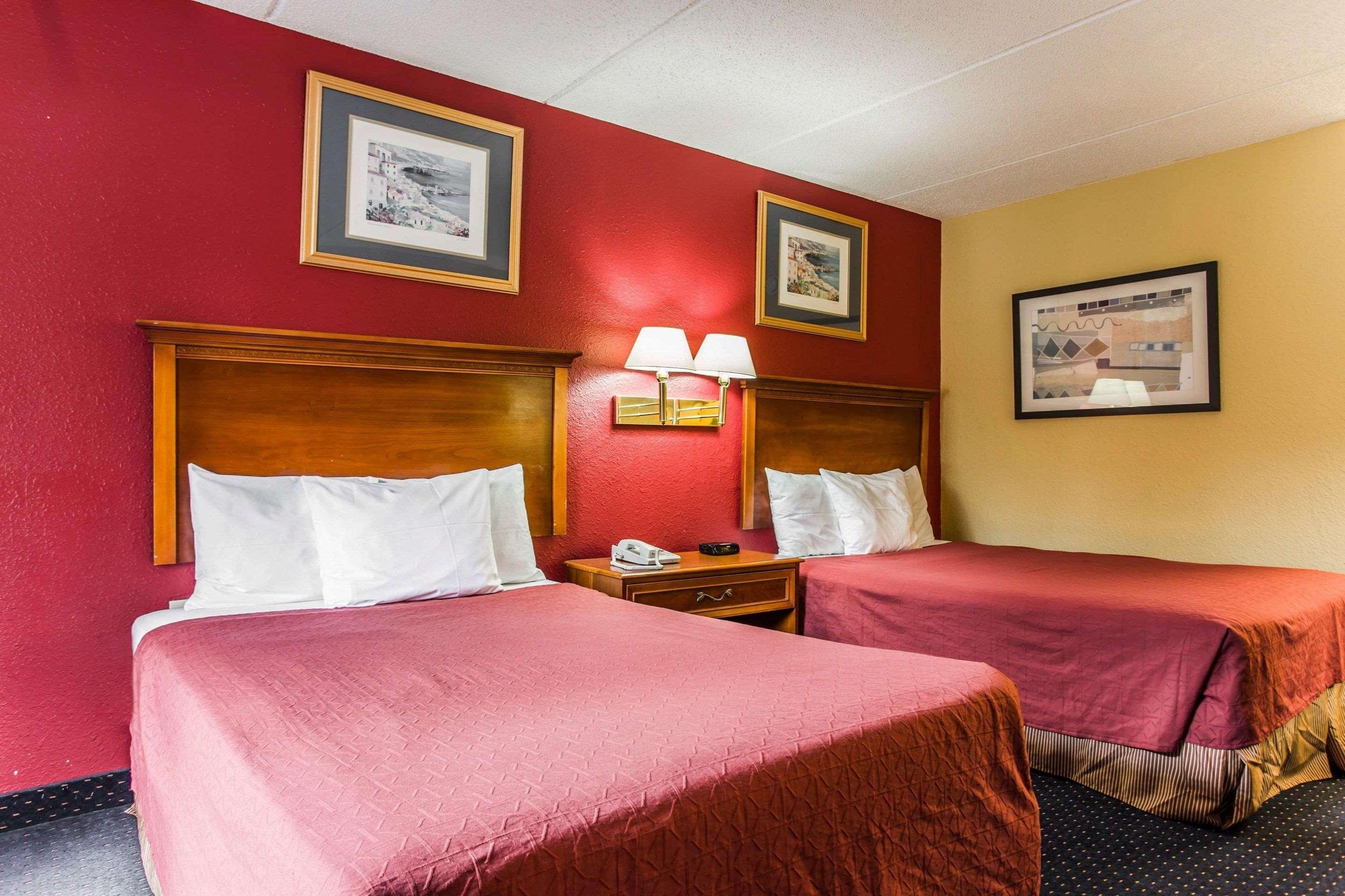 Rodeway Inn Charlotte Downtown Экстерьер фото