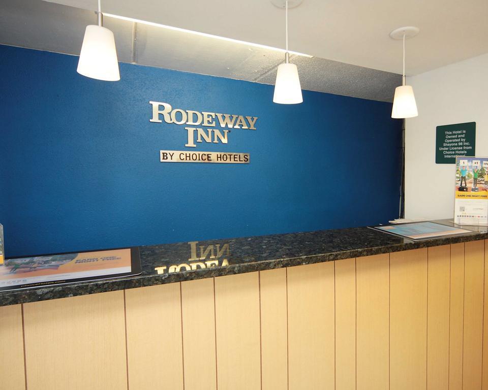 Rodeway Inn Charlotte Downtown Экстерьер фото